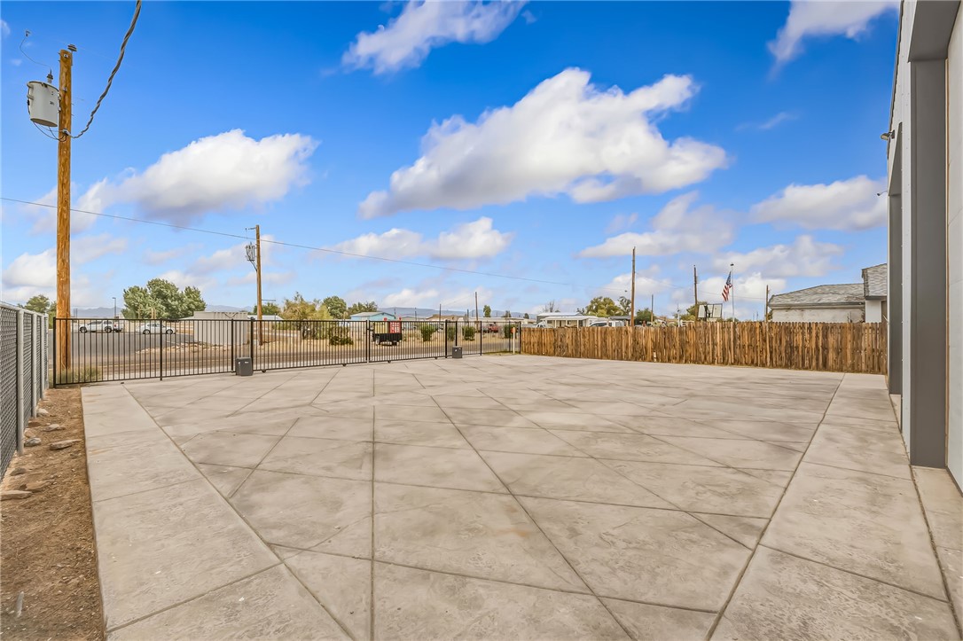 1286 Dike Road Mohave Valley, AZ 86440 - Photo 6 of 35 a view of a terrace