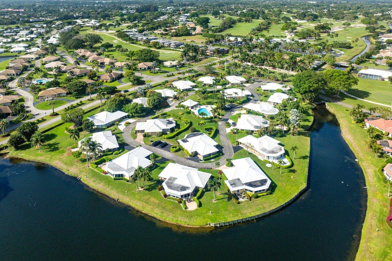 362 Yorktowne Circle Atlantis, FL 33462 - Photo 37 of 41 an aerial view of a house with a swimming pool