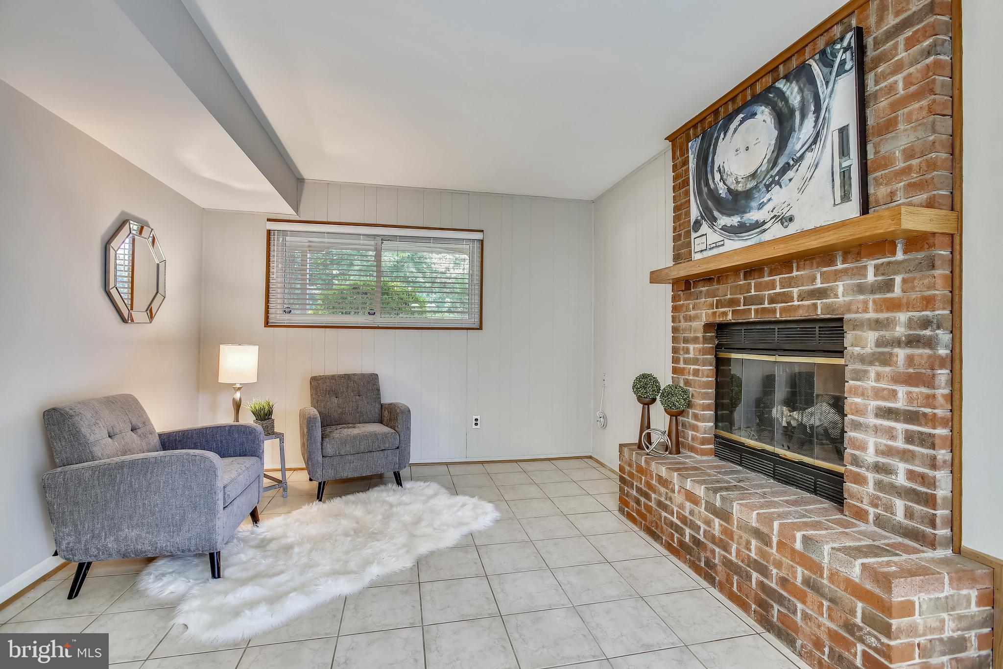 5253 Rolling Road Springfield, VA 22151 - Photo 15 of 46