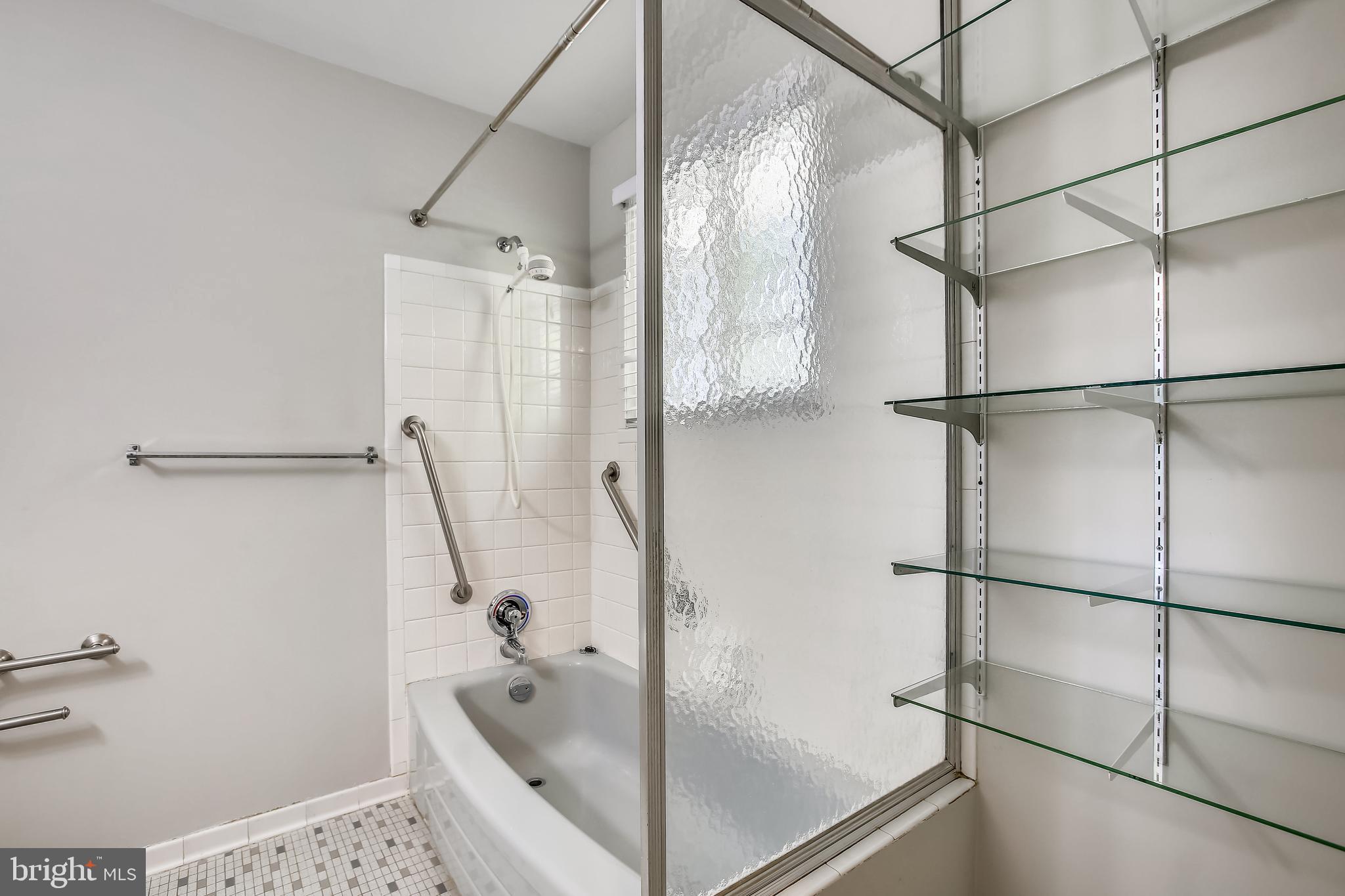 5253 Rolling Road Springfield, VA 22151 - Photo 24 of 46 Primary bath