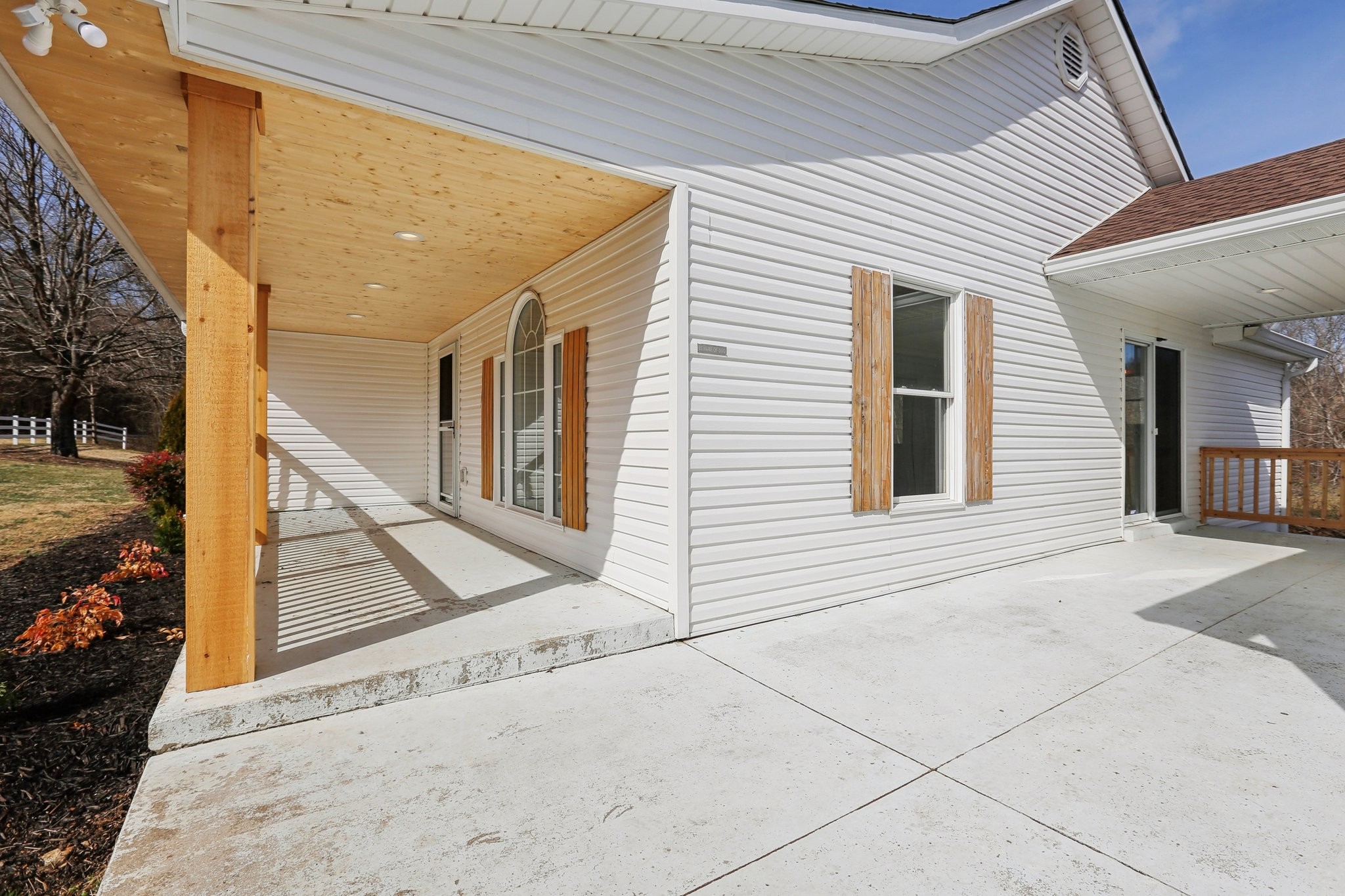 975 Antioch Road Clarksville, TN 37040 - Photo 12 of 81 Gallery Image 12