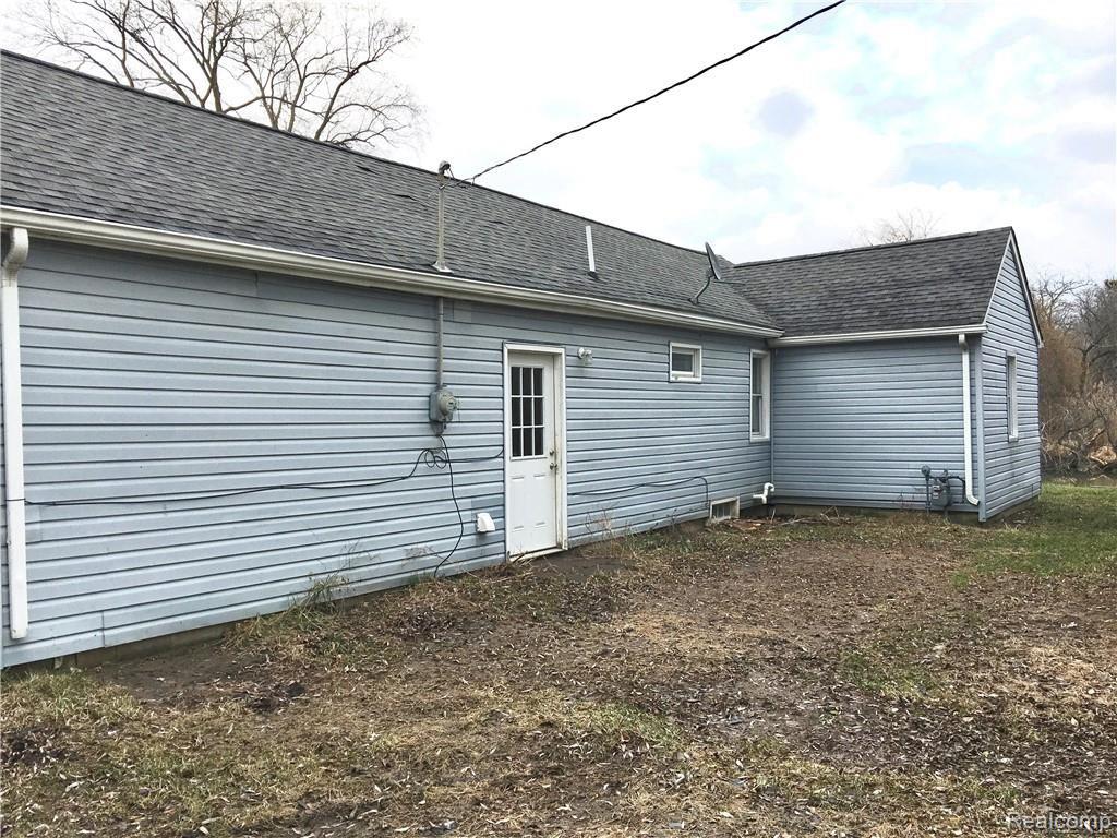 50190 Callens Road Chesterfield, MI 48047 - Photo 3 of 20