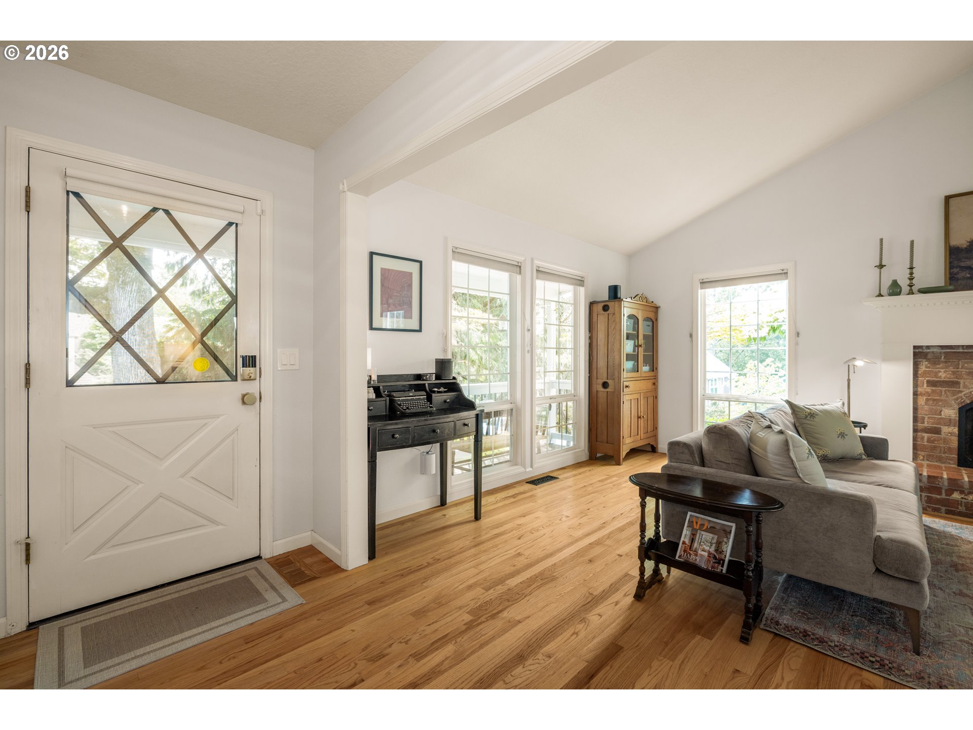 4629 Southwest Carson Street Portland, OR 97219 - Photo 6 of 40 Gallery Image 6
