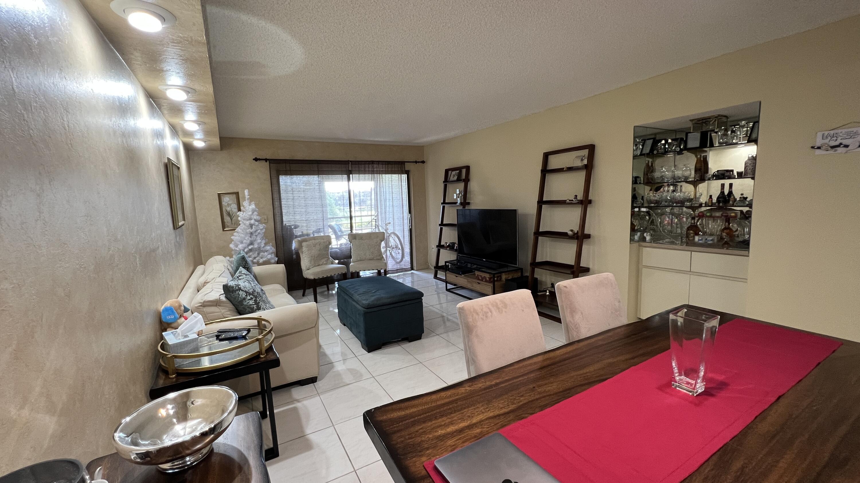9300 Southwest 8th Street, Unit 310 Boca Raton, FL 33428 - Photo 4 of 17 IMG_6335