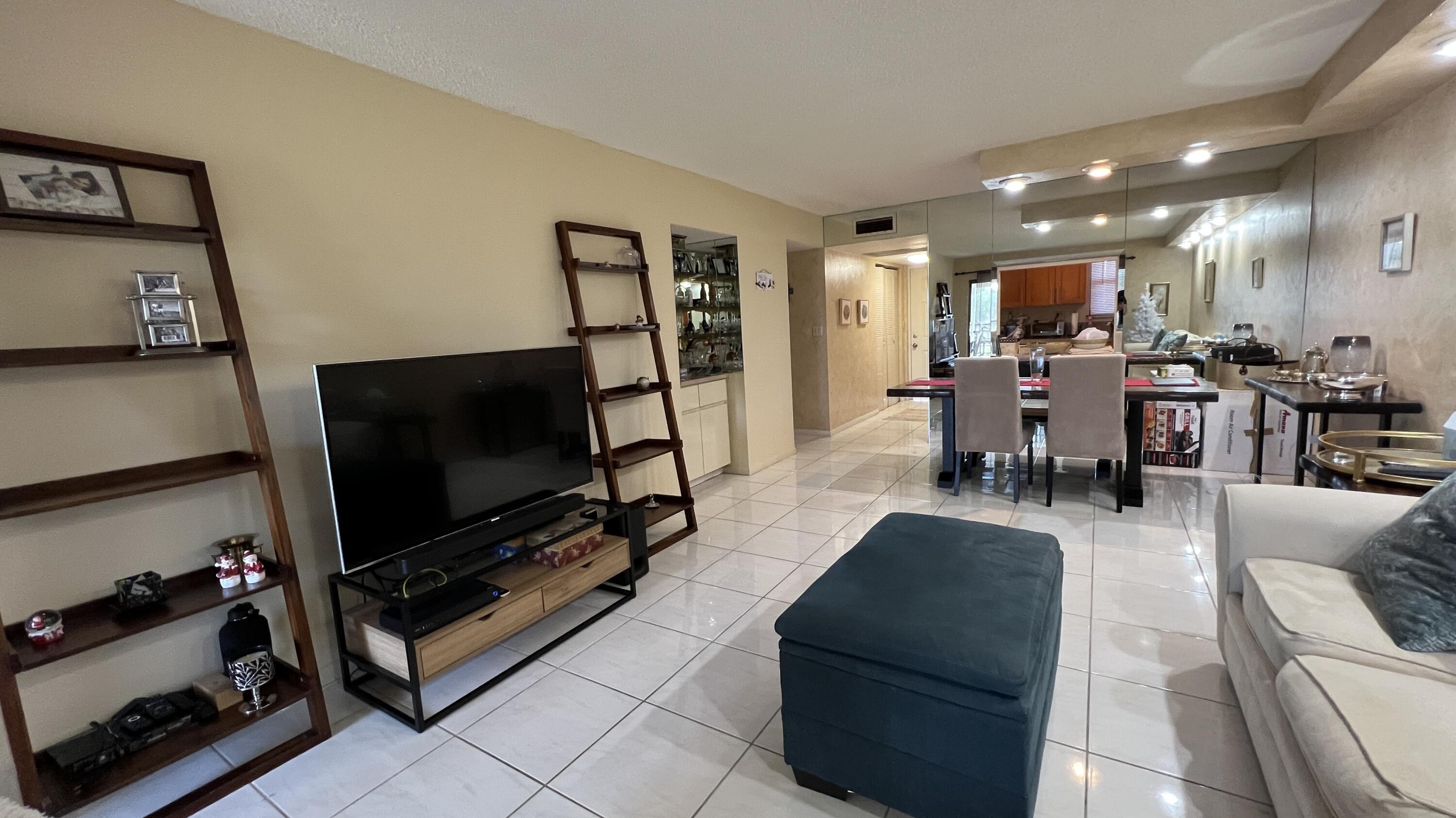 9300 Southwest 8th Street, Unit 310 Boca Raton, FL 33428 - Photo 6 of 17 IMG_6337