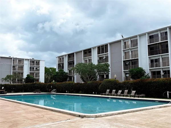 $1,800 | 8550 Sherman Circle North, Unit 205, Miramar, FL 33025