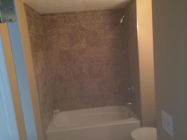 888 South Kellner Road Columbus, OH 43209 - Photo 4 of 8