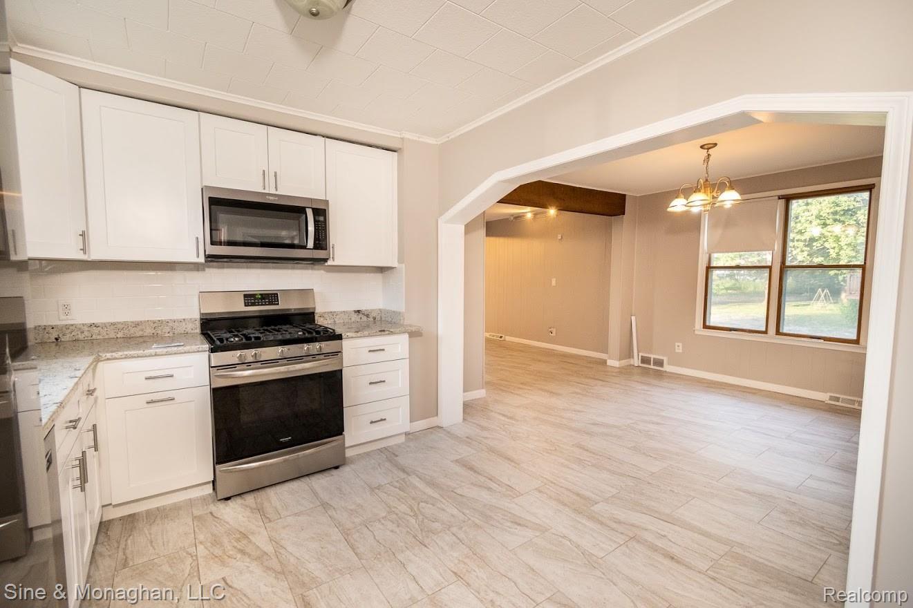 419 Pointe Tremble Road Algonac, MI 48001 - Photo 18 of 55 419-23.jpg