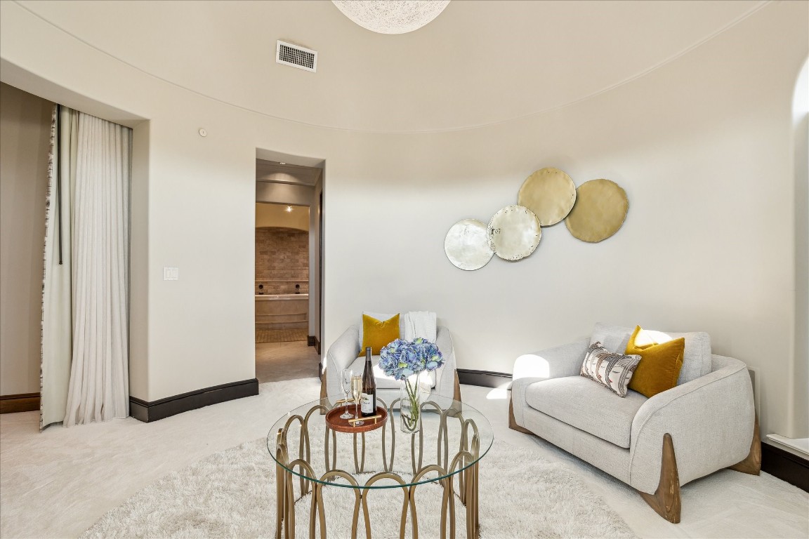 9 Rue Boerne, TX 78006 - Photo 27 of 50 a living room with furniture
