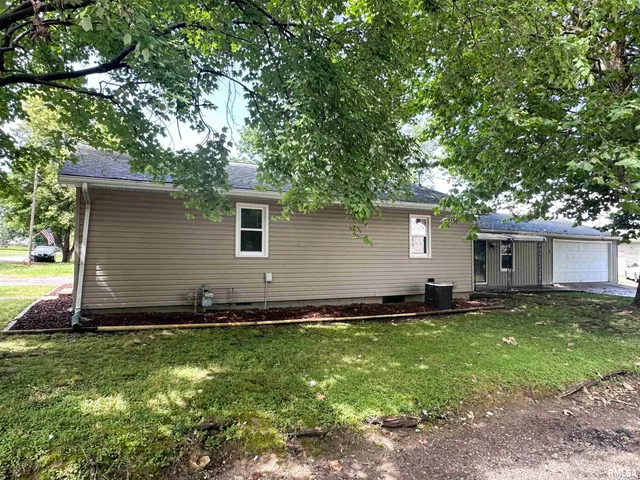 $88,900 | 215 South Sunny Slope Street, West Frankfort, IL 62896