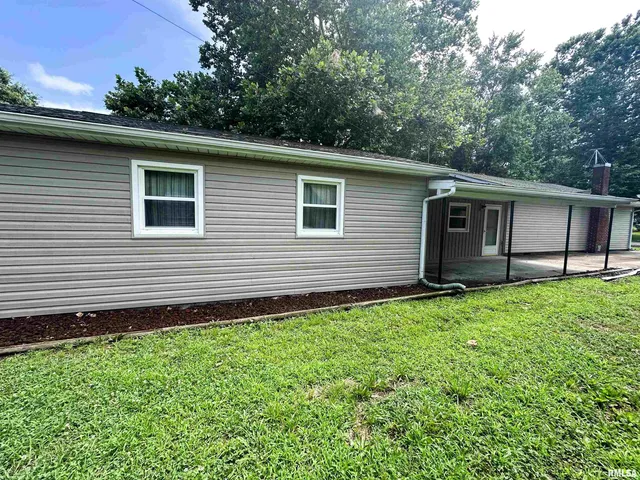 $88,900 | 215 South Sunny Slope Street, West Frankfort, IL 62896