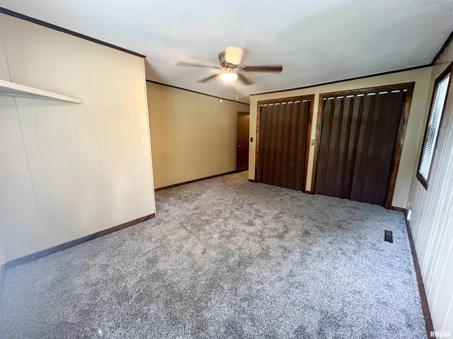 $88,900 | 215 South Sunny Slope Street, West Frankfort, IL 62896