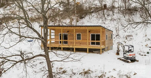 a view of a wooden bench and floor