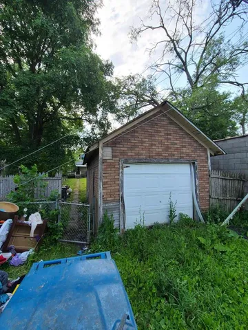 $43,500 | 15240 Turlington Avenue, Harvey, IL 60426