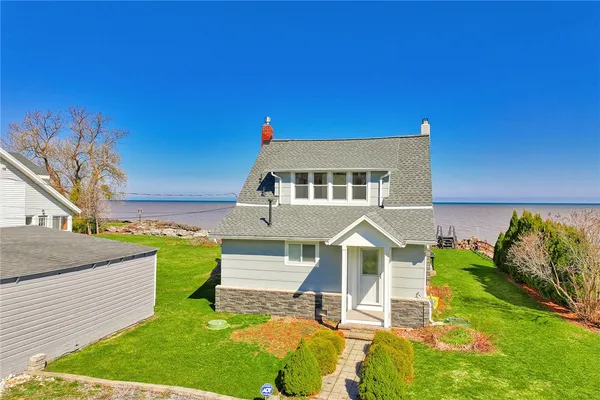 $298,500 | 190 Ferguson Drive, Parma, NY 14468