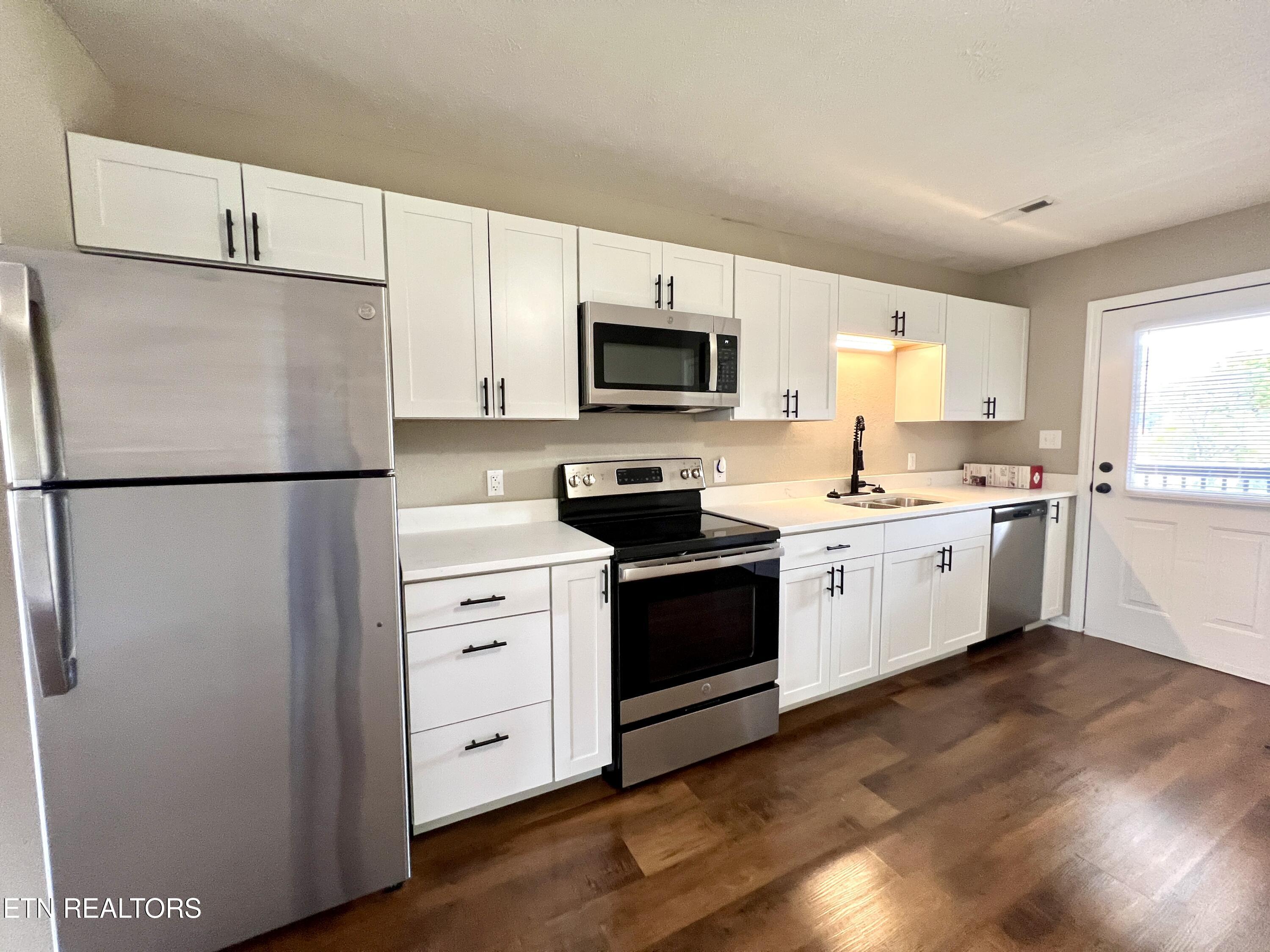 3771 Wears Valley Road, Unit 7 Sevierville, TN 37862 - Photo 4 of 19 20251007_172646187_iOS