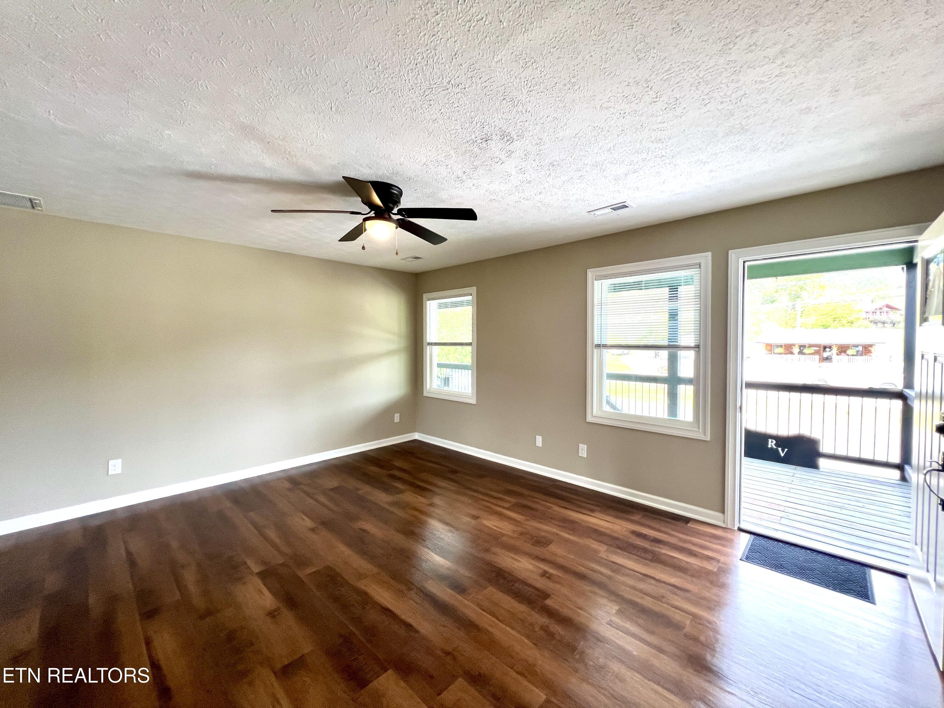 3771 Wears Valley Road, Unit 7 Sevierville, TN 37862 - Photo 5 of 19 20251007_172443151_iOS