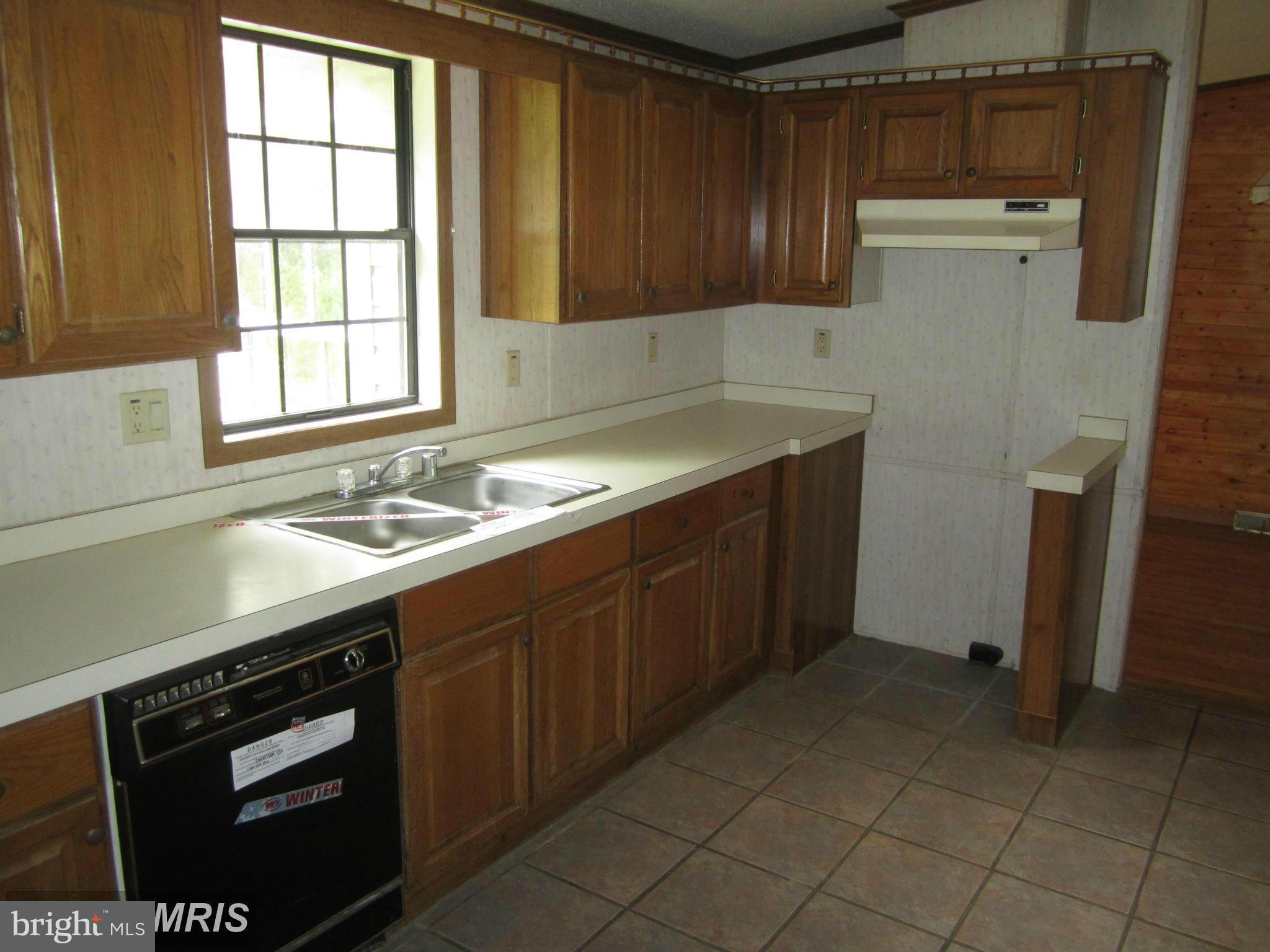 7212 Hubbard Road Federalsburg, MD 21632 - Photo 5 of 19 Kitchen