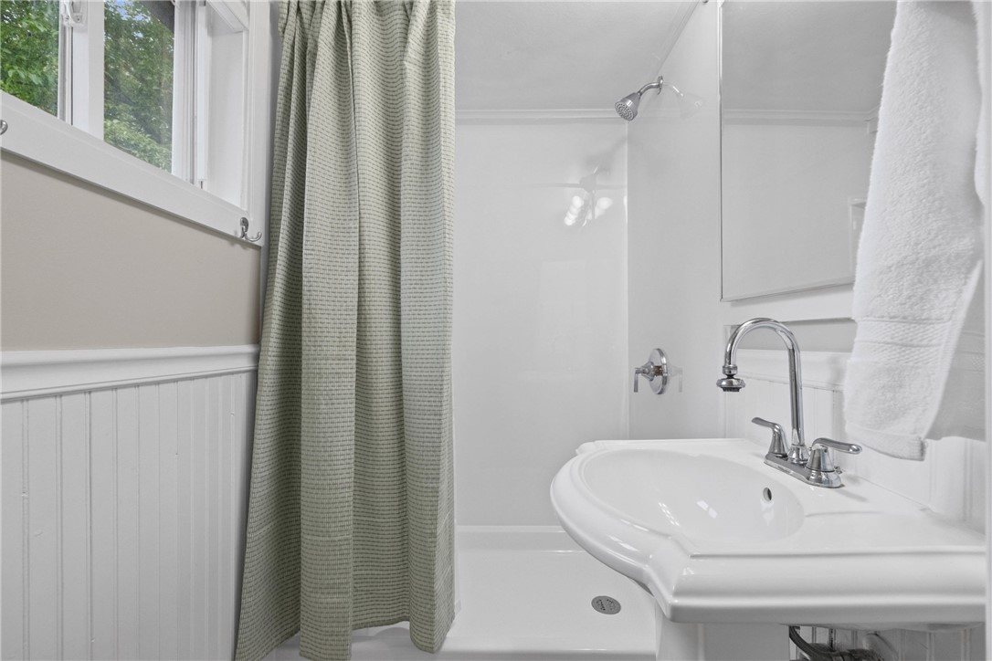 11 Seacliffe Road Irondequoit, NY 14622 - Photo 24 of 50 Gallery Image 24