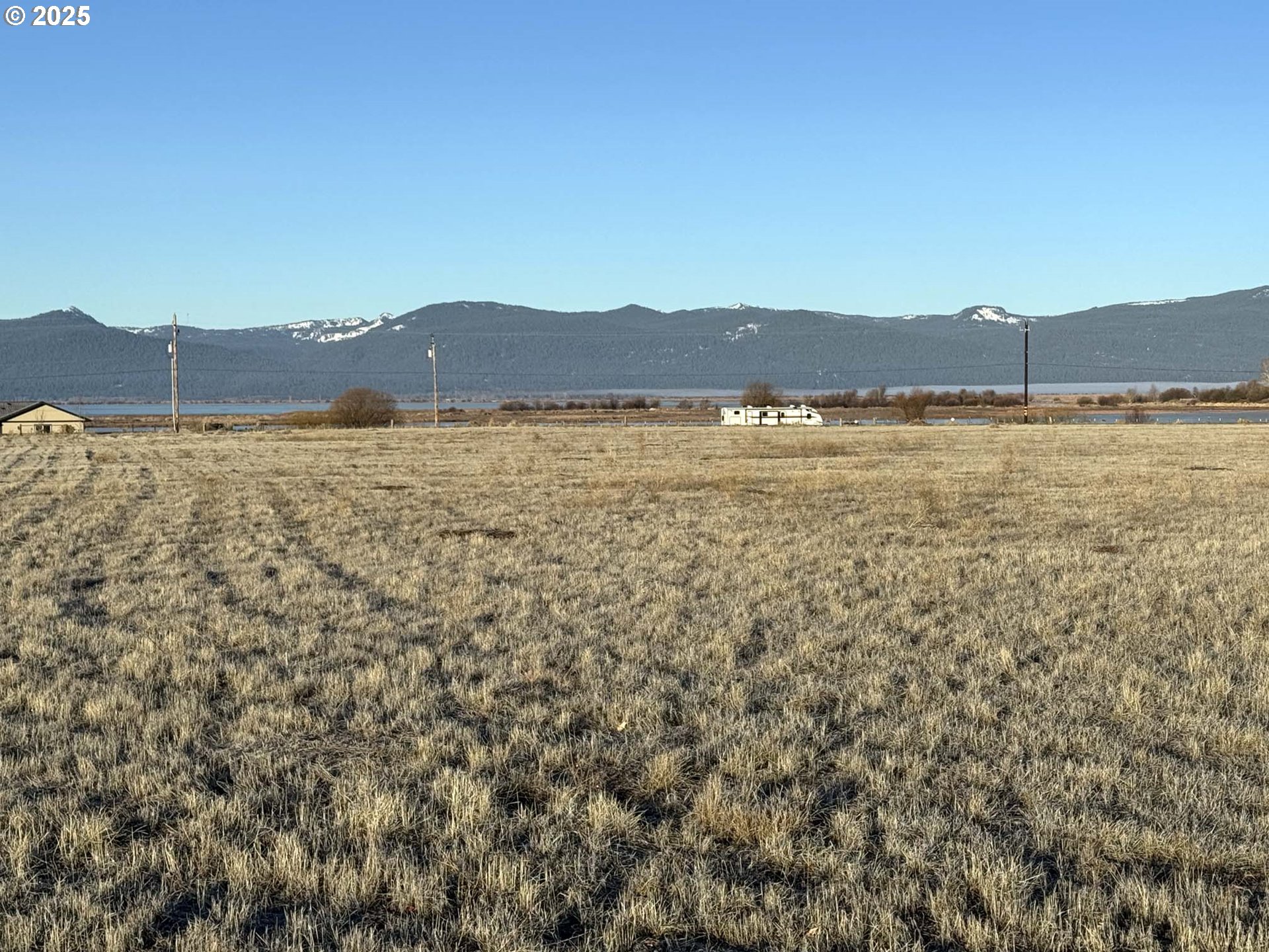 Skywalker Lane, Unit 2 Chiloquin, OR 97624 - Photo 19 of 42 a view of lake and mountain