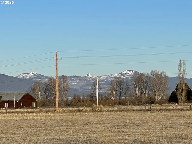 a view of an ocean beach