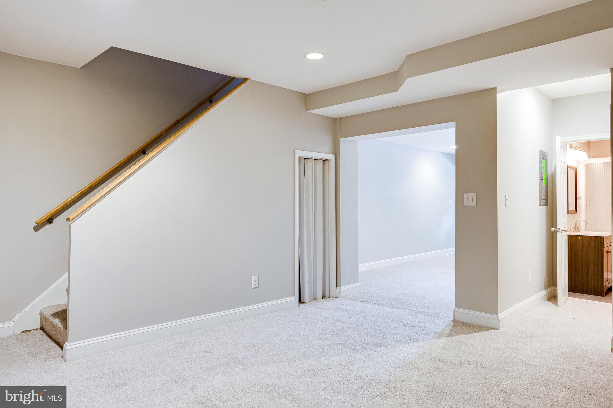 5215 Harford Road Baltimore, MD 21214 - Photo 11 of 36