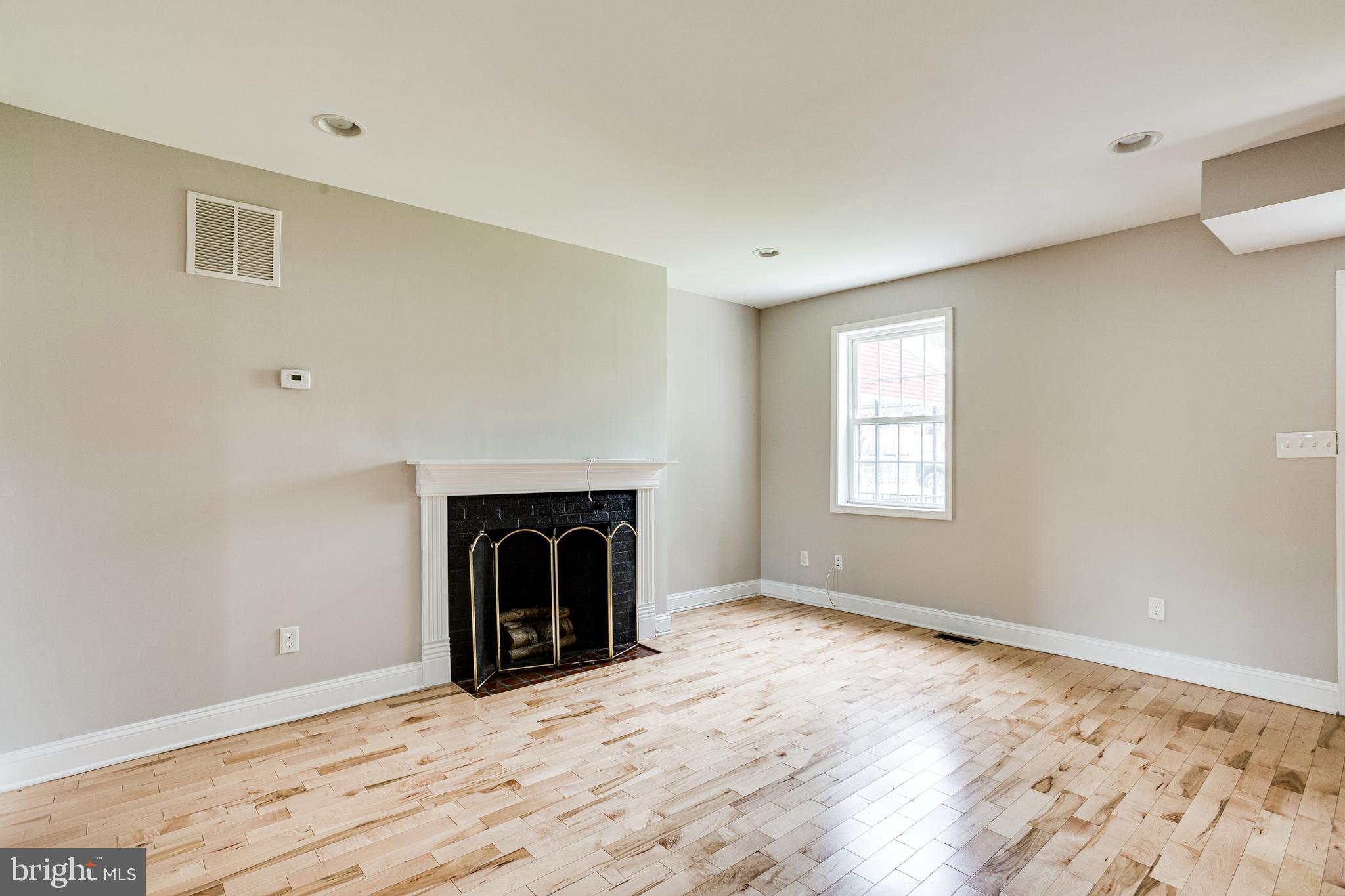 5215 Harford Road Baltimore, MD 21214 - Photo 14 of 36