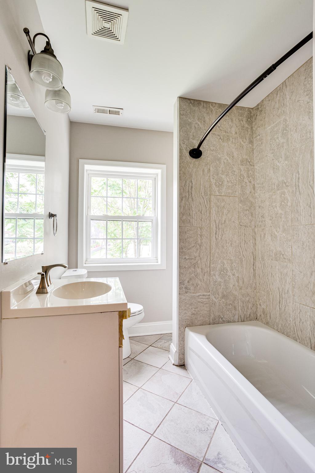 5215 Harford Road Baltimore, MD 21214 - Photo 16 of 36