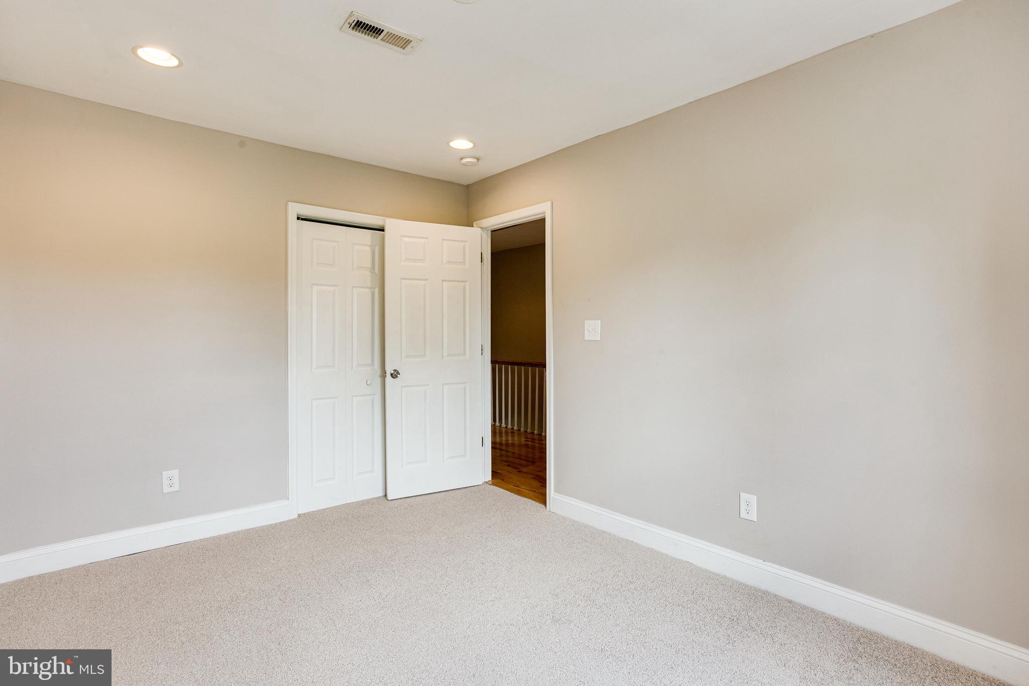 5215 Harford Road Baltimore, MD 21214 - Photo 18 of 36