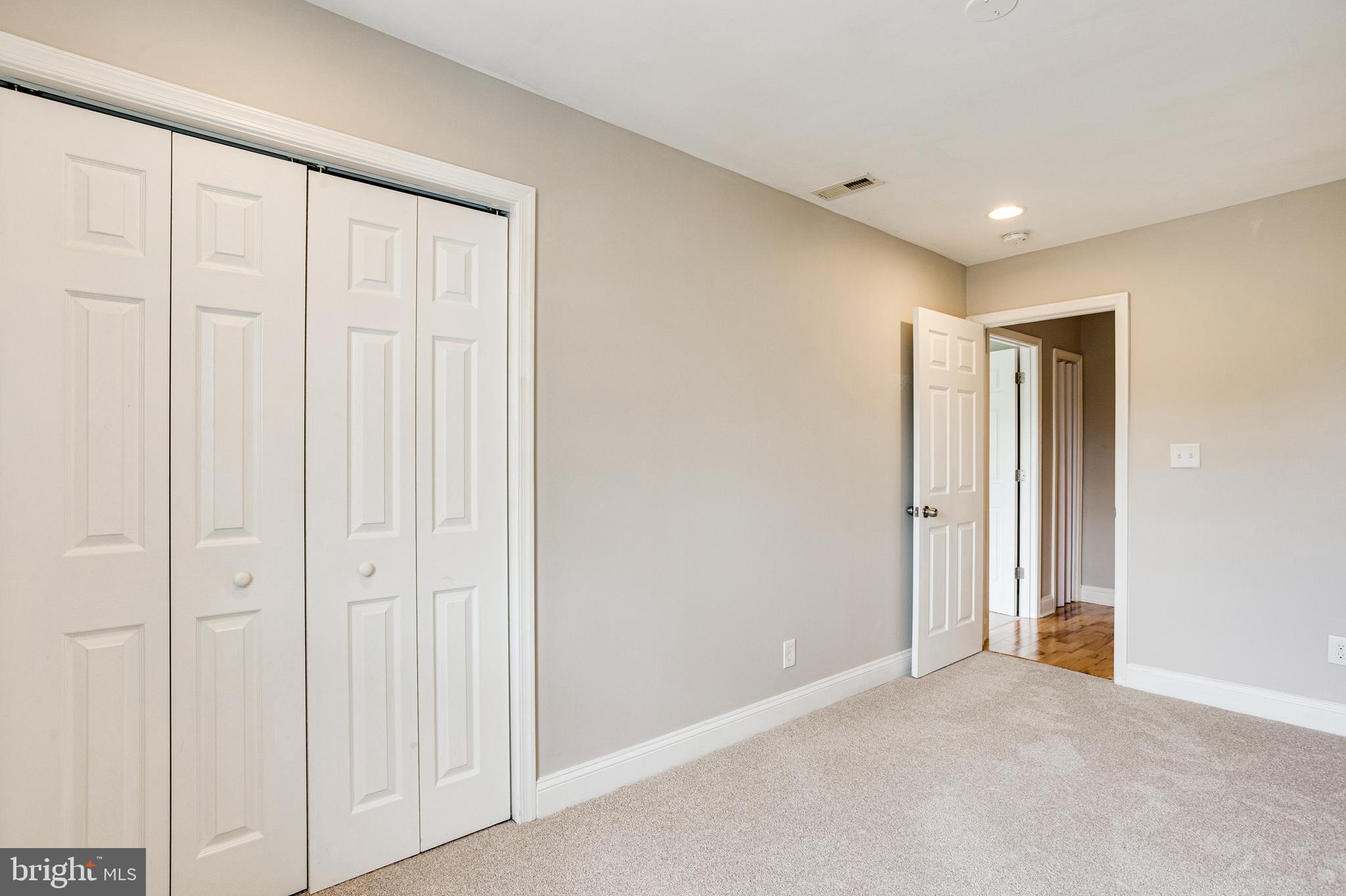 5215 Harford Road Baltimore, MD 21214 - Photo 20 of 36