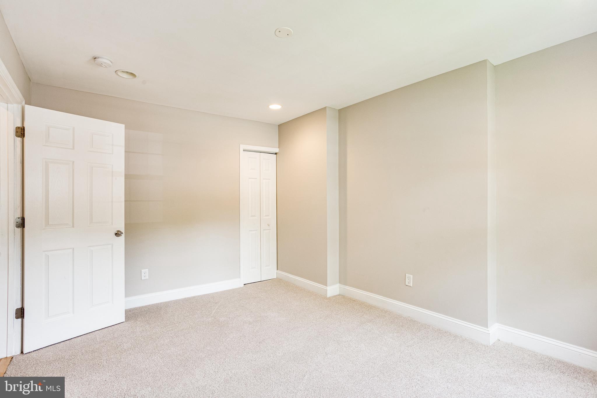 5215 Harford Road Baltimore, MD 21214 - Photo 26 of 36
