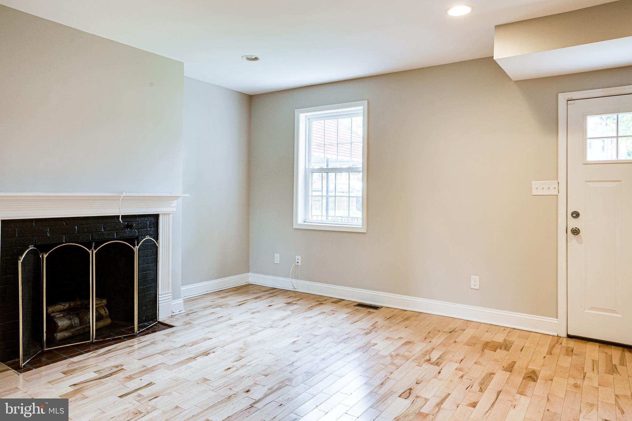 5215 Harford Road Baltimore, MD 21214 - Photo 7 of 36