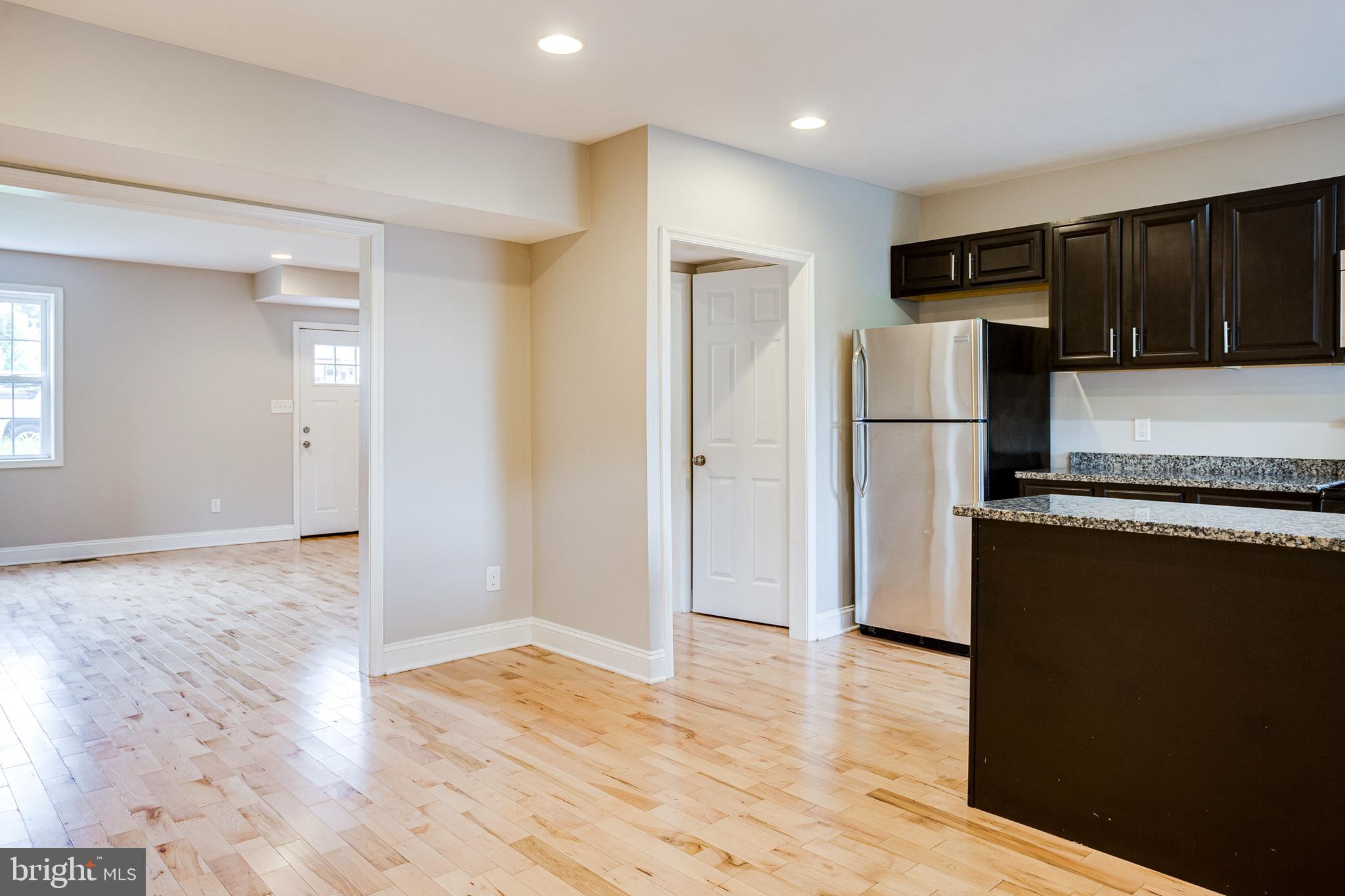 5215 Harford Road Baltimore, MD 21214 - Photo 9 of 36