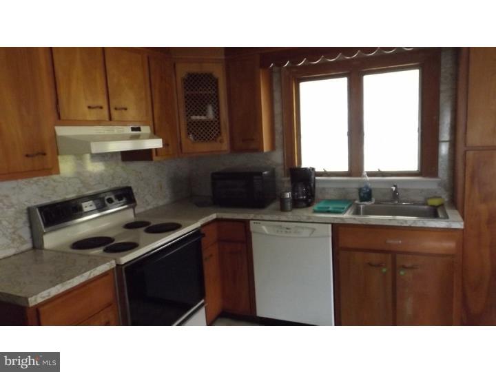 231 West County Line Road Horsham, PA 19040 - Photo 4 of 9