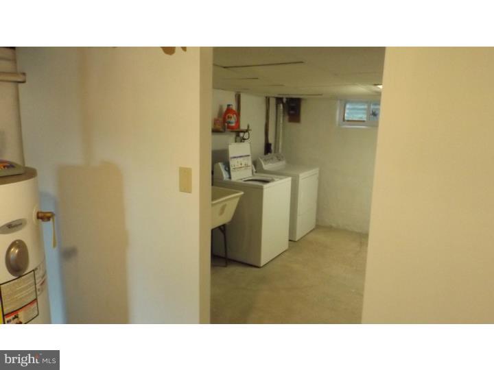 231 West County Line Road Horsham, PA 19040 - Photo 6 of 9