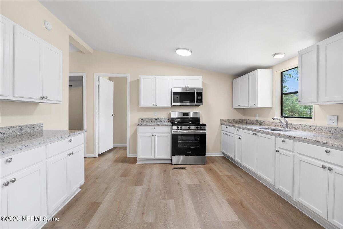 85110 Theresa Road Yulee, FL 32097 - Photo 24 of 43 07-DSC06567