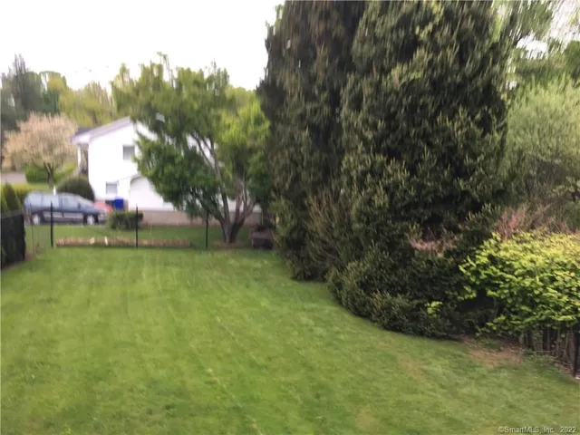 a view of an outdoor space