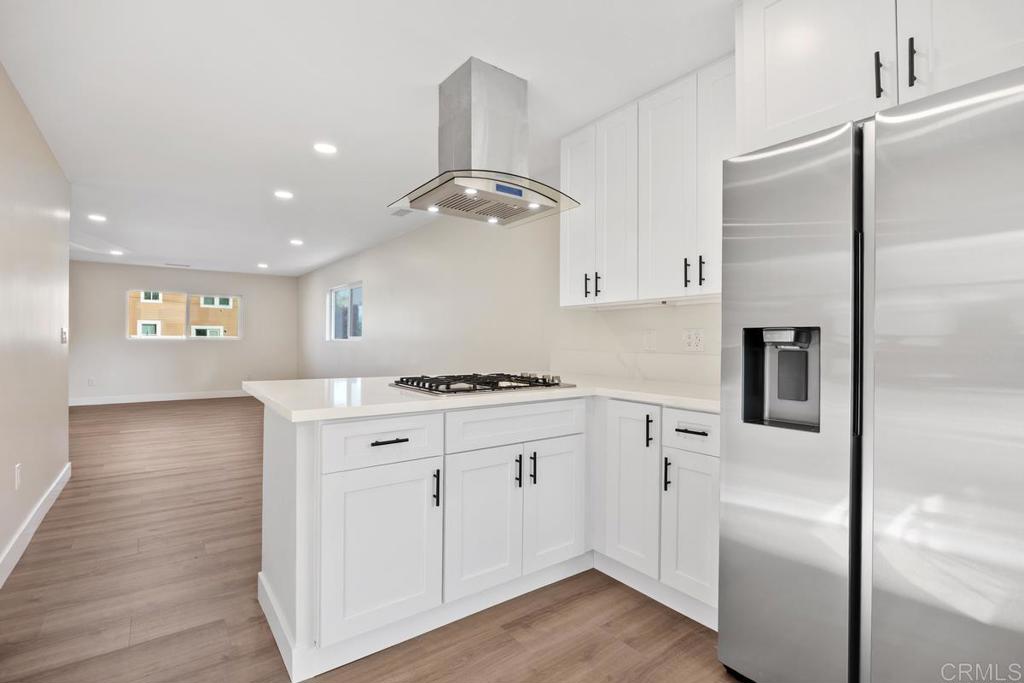 2839 Emerald Drive Oceanside, CA 92056 - Photo 2 of 29