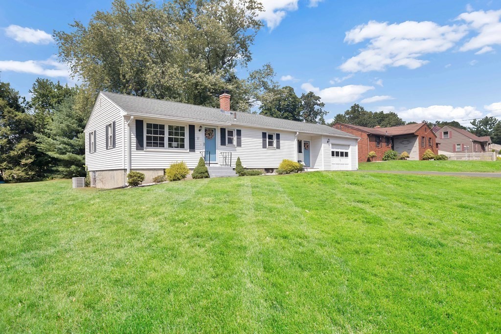 17 Blossom Road West Springfield, MA 01089 - Photo 1 of 34