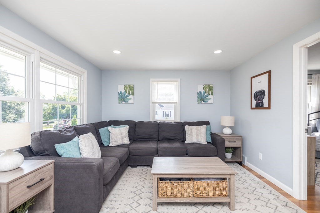 17 Blossom Road West Springfield, MA 01089 - Photo 21 of 34