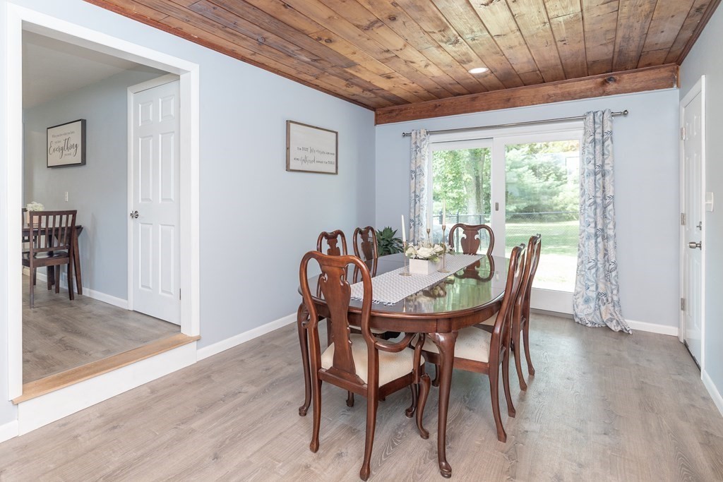 17 Blossom Road West Springfield, MA 01089 - Photo 9 of 34