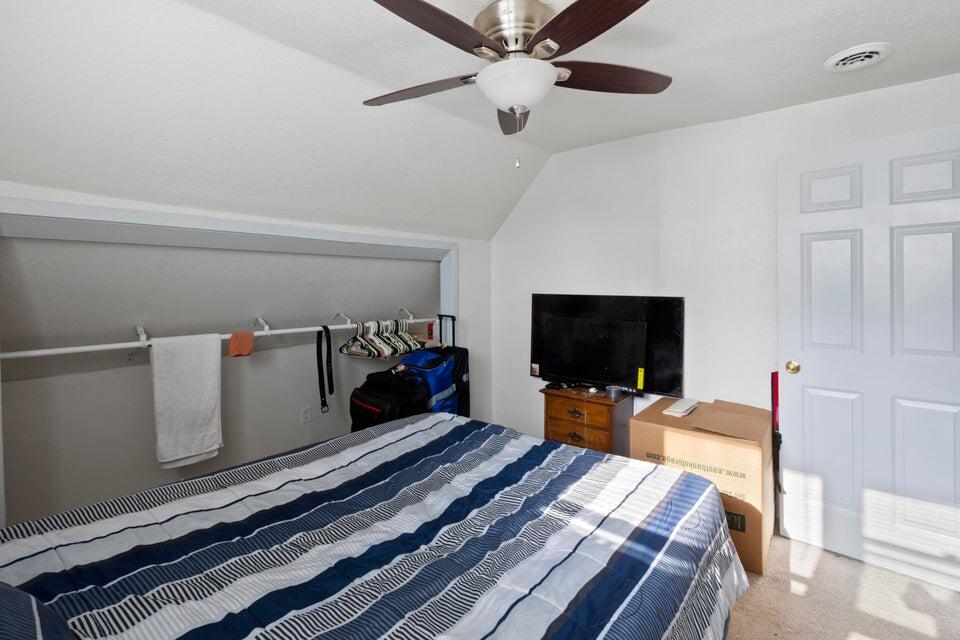 2139 North 18th Street, Unit 2139A/2141 Milwaukee, WI 53205 - Photo 23 of 25 3rd bedroom unit 3