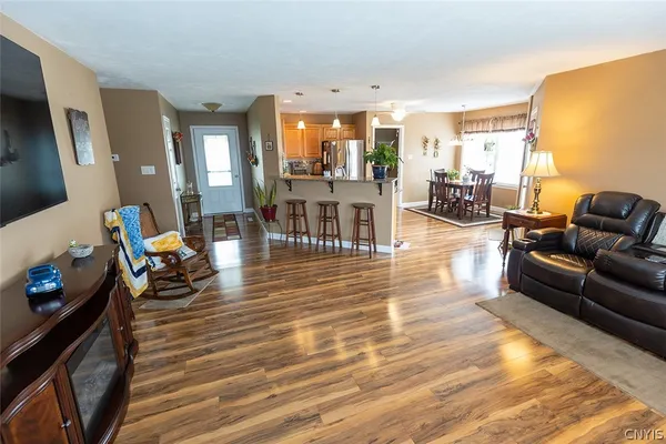 $260,000 | 202 Lenox Lane, Lenox, NY 13032