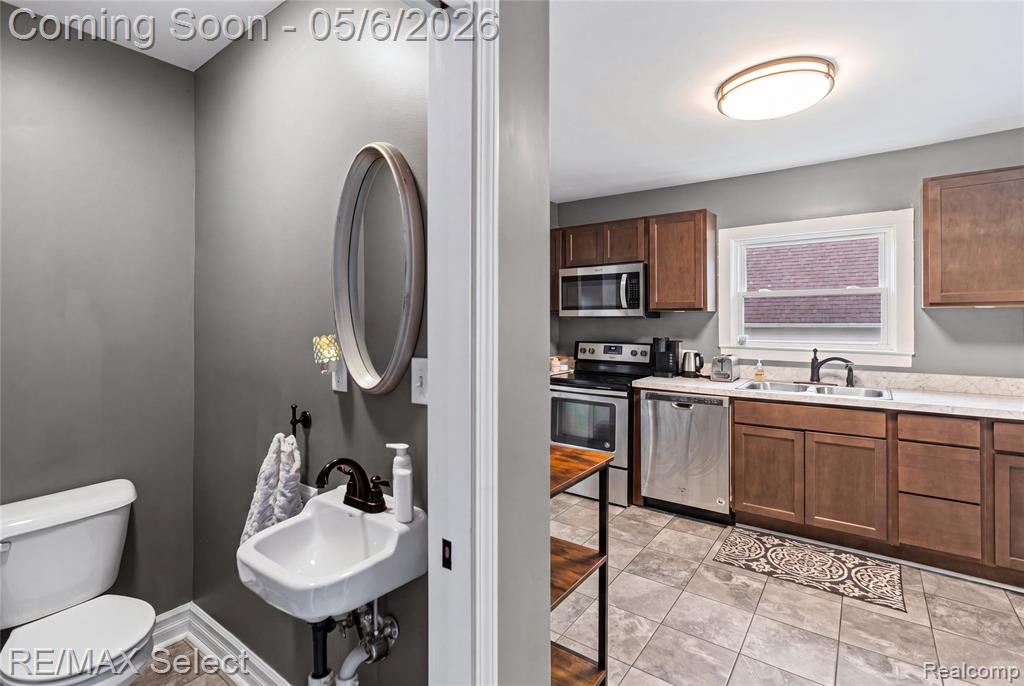 111 West 3rd Street Davison, MI 48423 - Photo 26 of 44