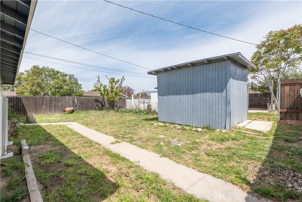 34945 Ave B Yucaipa, CA 92399 - Photo 2 of 69