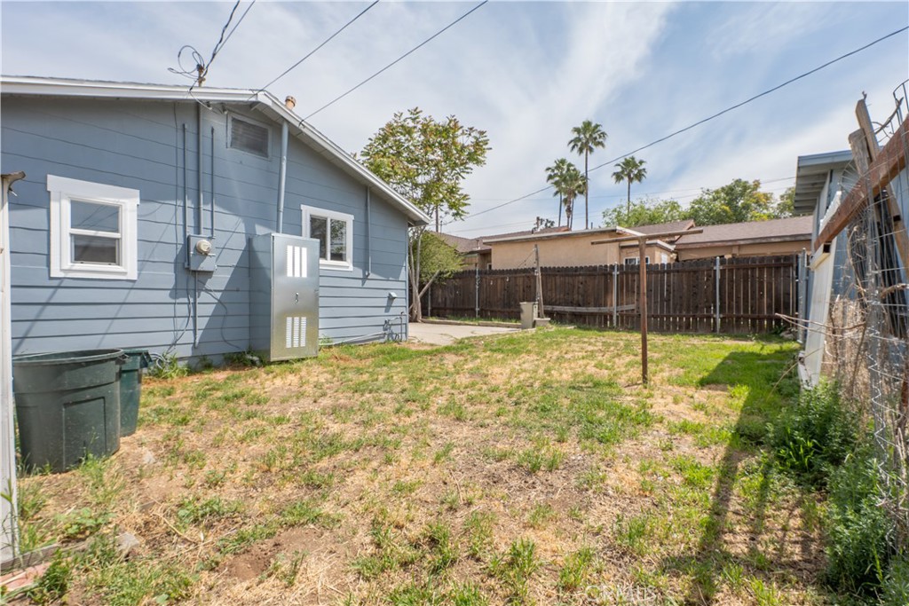 34945 Ave B Yucaipa, CA 92399 - Photo 3 of 69