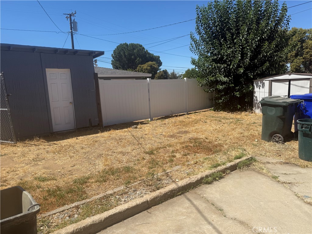 34945 Ave B Yucaipa, CA 92399 - Photo 65 of 69 a backyard of a house