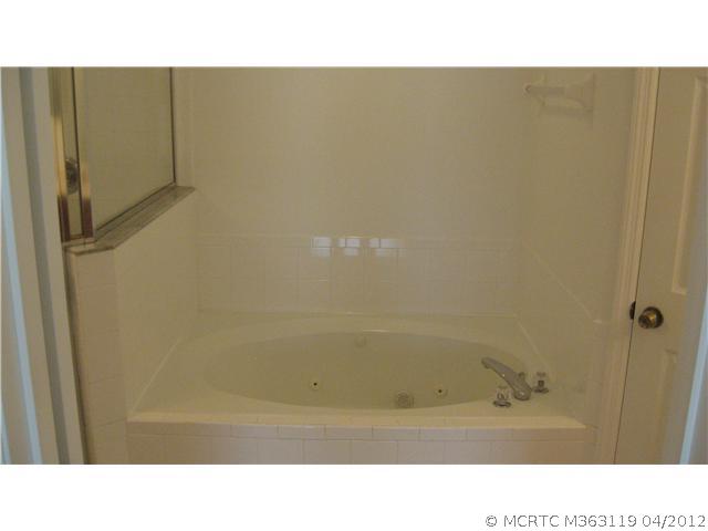 1725 Southwest Palermo Road Port St. Lucie, FL 34987 - Photo 7 of 12 Master Bath/Spa.
