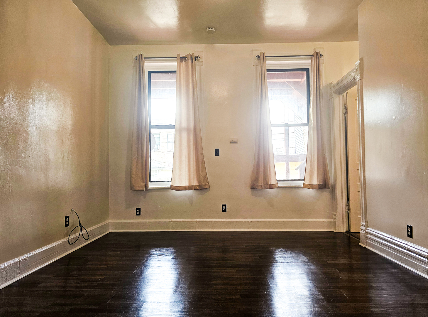 2739 West 16th Street, Unit 1R Chicago, IL 60608 - Photo 5 of 15