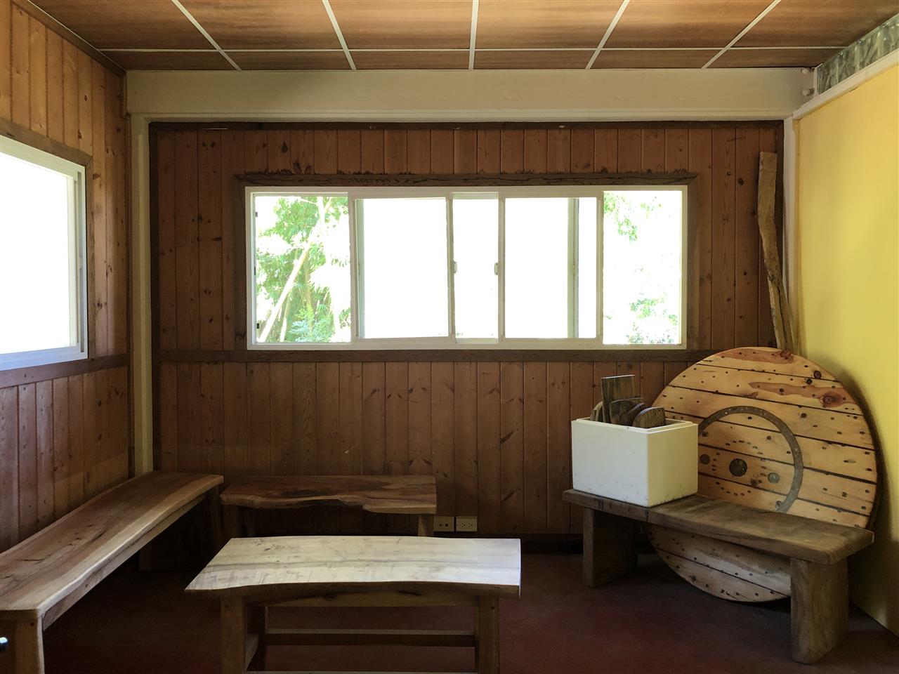 19 Door Of Faith Road Haiku, HI 96708 - Photo 23 of 30 a living room with furniture and a window